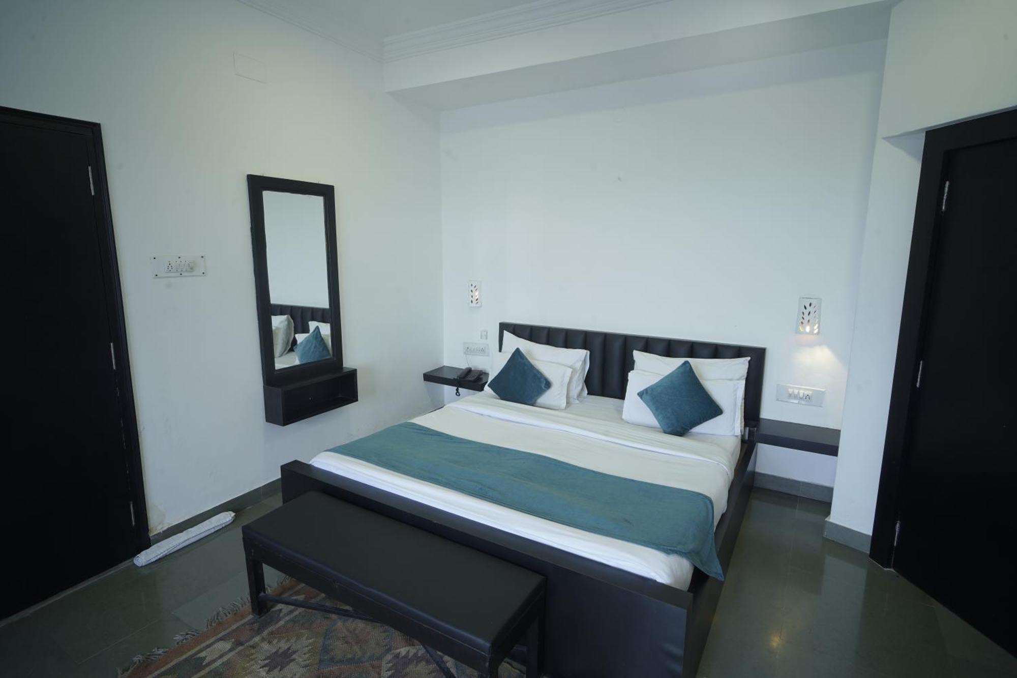 אודייפור Hotel Banjara Retreat מראה חיצוני תמונה