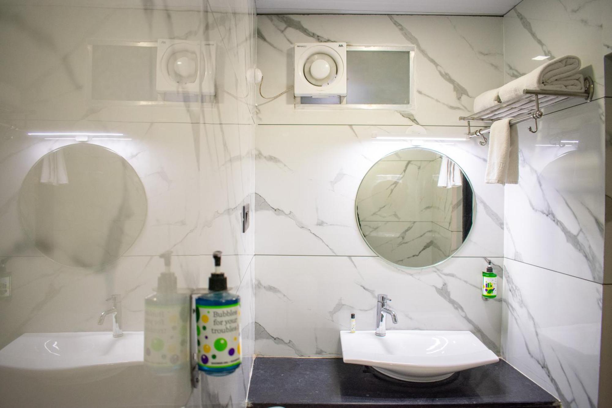 אודייפור Hotel Banjara Retreat מראה חיצוני תמונה